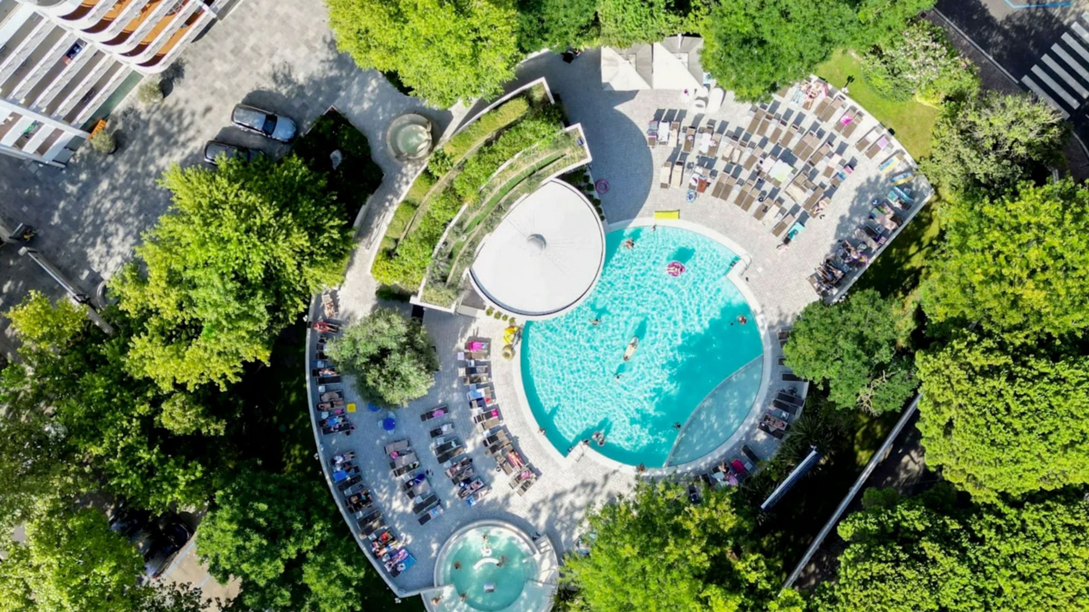 Serenissima: ośrodek wypoczynkowy w Bibione z basenem