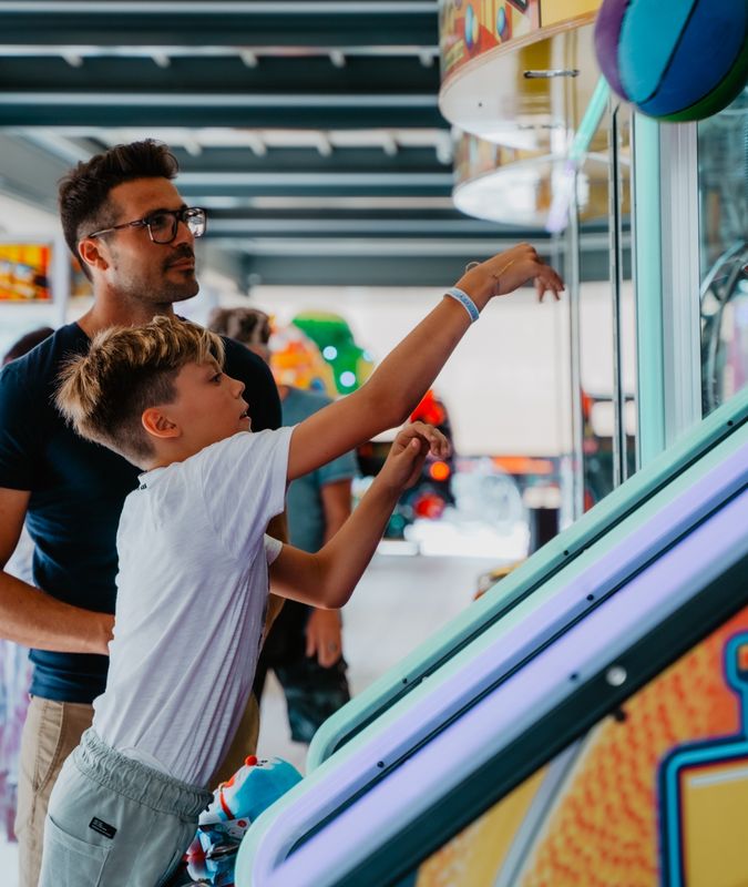 Cosa fare al mare con i bambini: sala giochi a Bibione