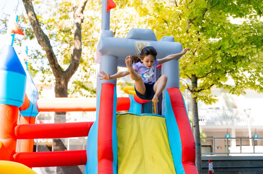 Serenissima: Residence a Bibione con sala giochi per bambini piccoli