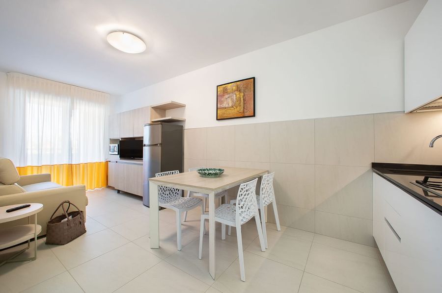 Residence Serenissima: kinyitható kanapéval ellátott kétszobás apartmanok Bibione városában